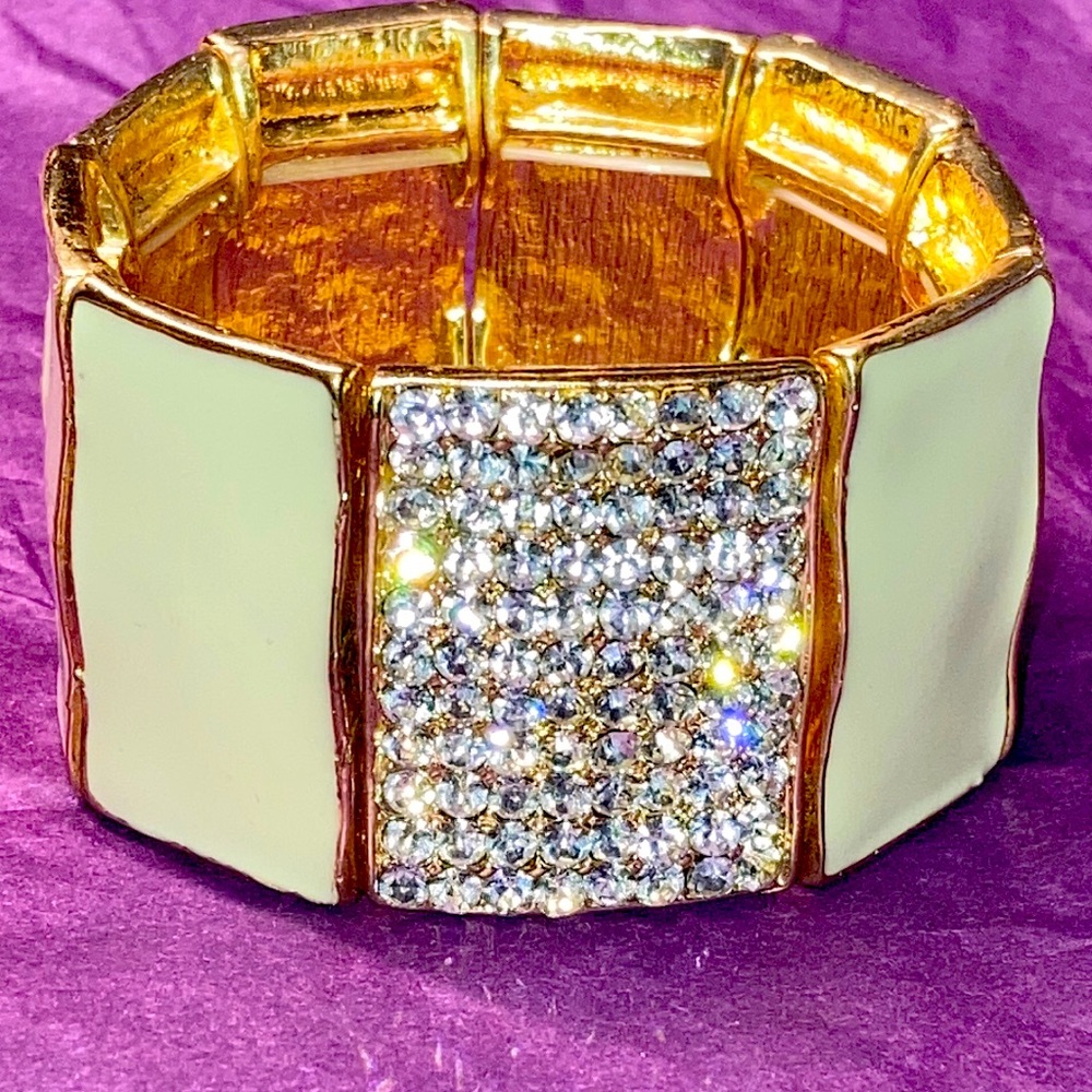 Rhinestone and enamel stretch bracelet